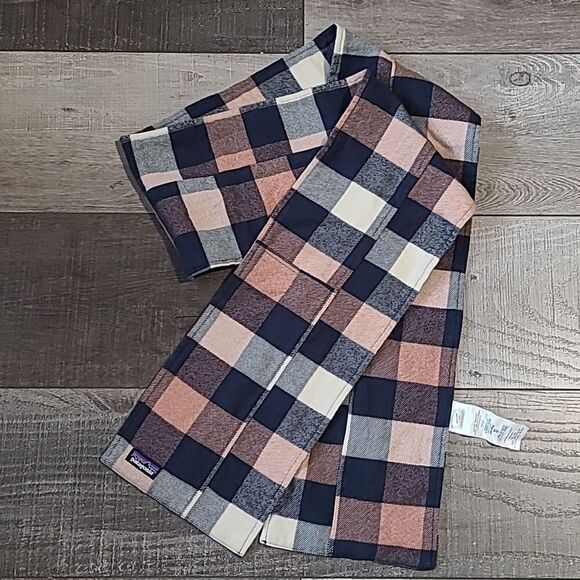 Patagonia Fjord Flannel Patchwork Scarf Century Pink - O/S - Picture 1 of 4
